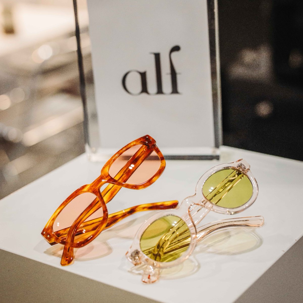 Did you catch Lunettes Alf on the Curoptica stand in the 100% Studio? They were presenting their new collection last weekend at 100% Optical, with new acetate and 3 colourways 💛 Save the date for the next #100Optical! 1-3 MARCH 2025