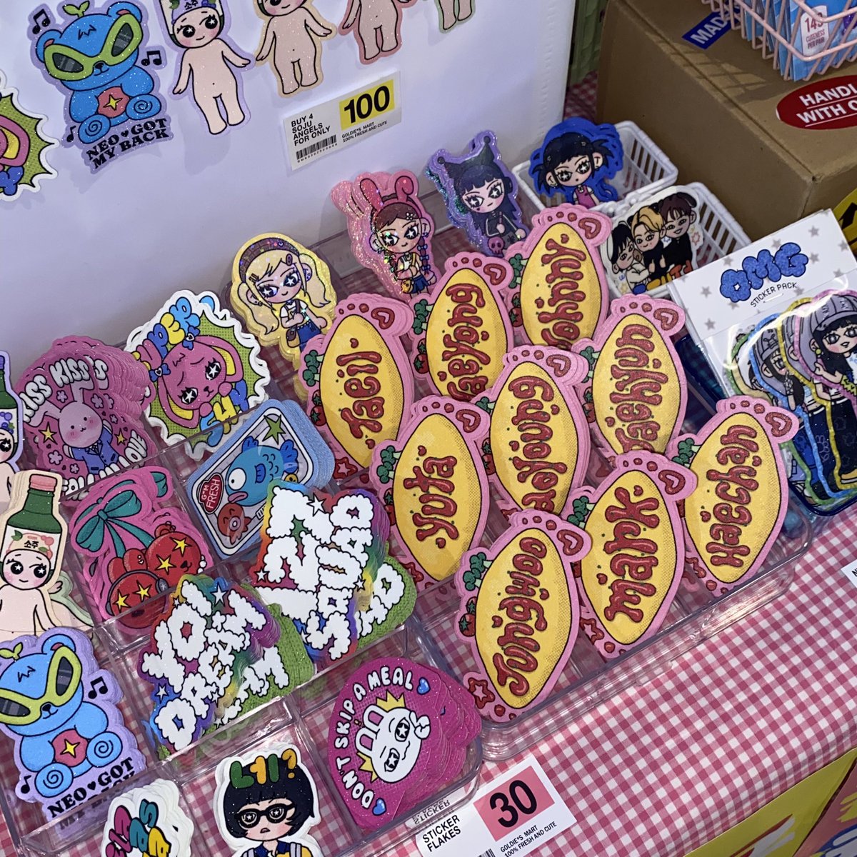 goldies_mart's tweet photo. โ๏ธ #PotASpringBlossoms
thank รผ so much to everyone who dropped by and supported my booth last weekend ๐ esp for showing my first art print + new sticker sheet some luv ๐ซธ๐ป(เนหฬตแดหฬต)๐ซท๐ป
on hand sale ๐ https://t.co/WgO3gKUACG