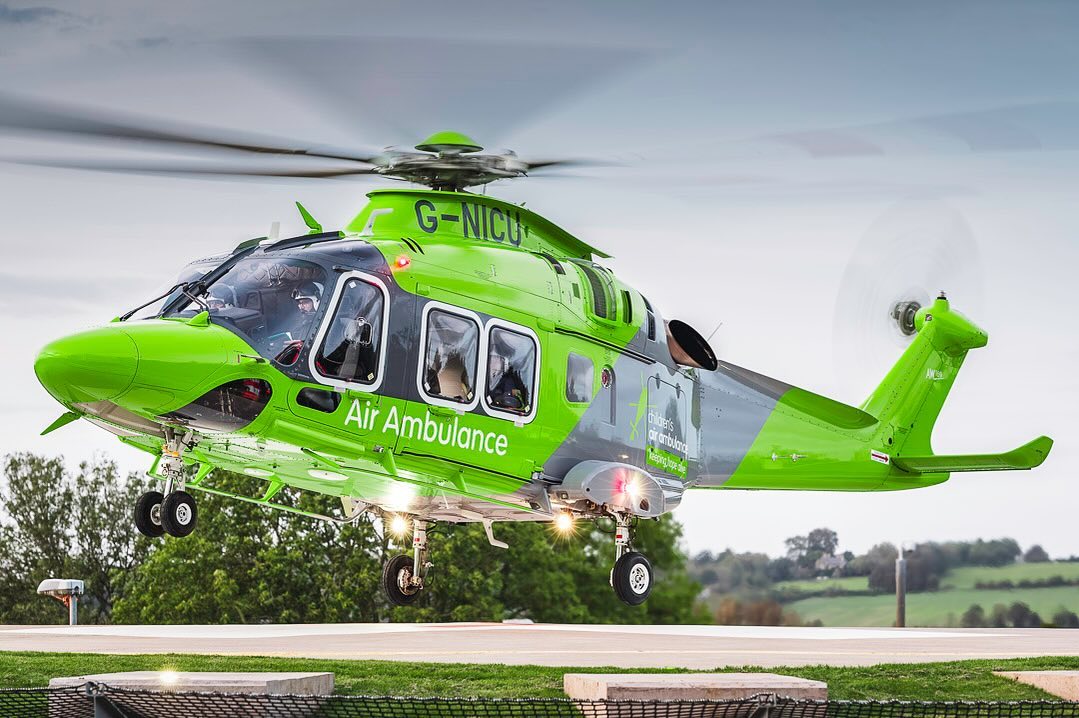 On Friday, our crew worked alongside the clinical partner team Embrace to safely transfer a patient and parent in just 33mins. The same journey by road would have taken nearly 2hrs 19mins 💚 Help keep us flying, donate today - airamb.co/3v4cAGJ 📸: @Tobias_KLN (Instagram)