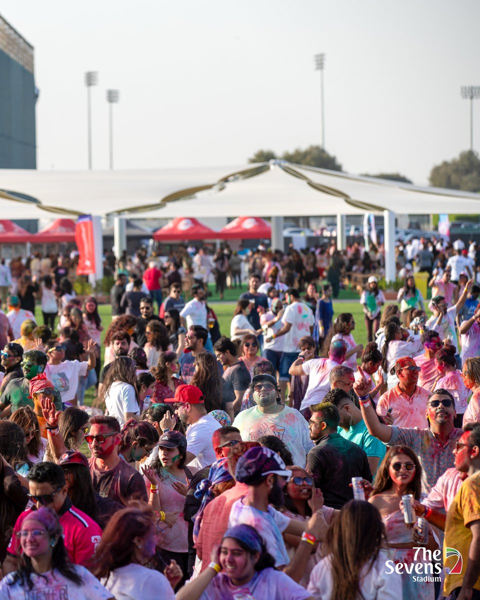 What a DAY 🎨 

A colourful event for the @akscolorcarnival at the Sevens Stadium on Saturday 2nd of March.

We want to wish everyone a happy Holi on March 25th 🙌 

#thesevensstadium #holifestival #dubaievents #akscolorcarnival