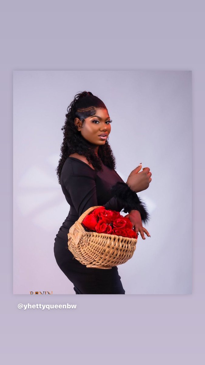 Its_Yhettyqueen's tweet image. Hi Guys, I’m a talented makeup artist based in Lagos. 💄
I’m available for Bridal glams,collaborations, photo/video shoots, Owambe home services, Gele tying and trainings.
My IG page is: @yhettyqueenbw
Here are a few of my works 💕💕
Kindly retweet, my client might be on…