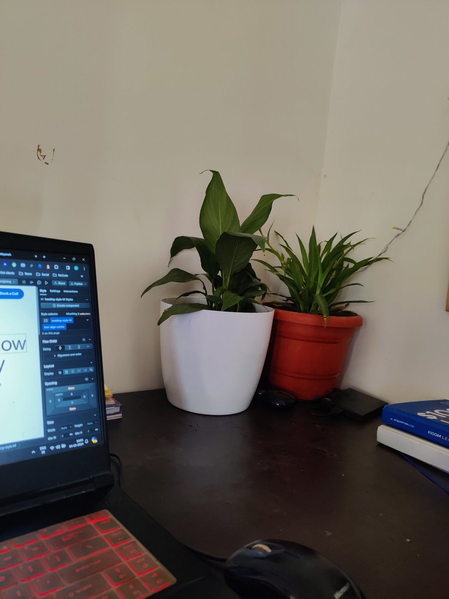 Divyansh_design's tweet image. New additions to my workspace.
Growth Mindset ☘️

#webflow #webflowdeveloper #webflowexpert