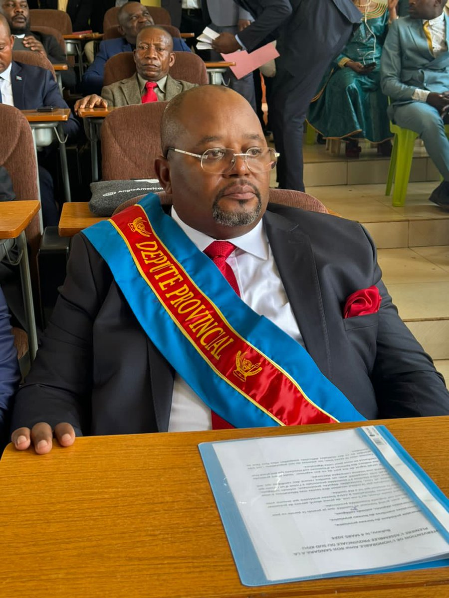 SadikiFirmin's tweet photo. Validation des mandats des députés provinciaux ds la province du Sud Kivu ,
 l’Honorable @BojiAime vient d'arriver dans la salle.@balola_n ,@DeniseNyakeru ,@Dadakasele1 ,@choixdupeupl @G_ABSangara ,@SamMandumba1 https://t.co/6r42jwa93C
