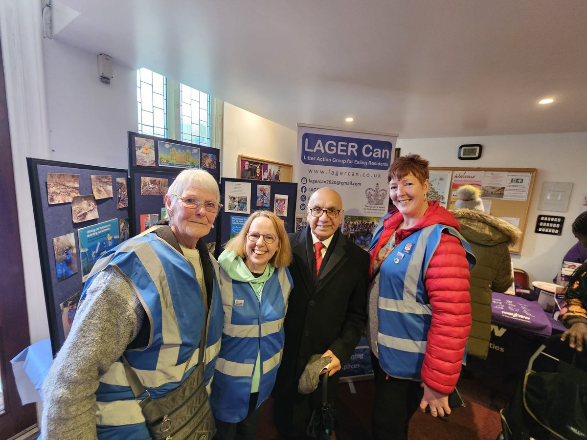 VirendraSharma's tweet image. Great to join @KeepBritainTidy to mark their 70th Anniversary and to support their #BigBagChallenge for this year’s #GreatBritishSpringClean. My thanks to all the individuals, community organisations, schools, and businesses for all the tireless work you do for our environment.