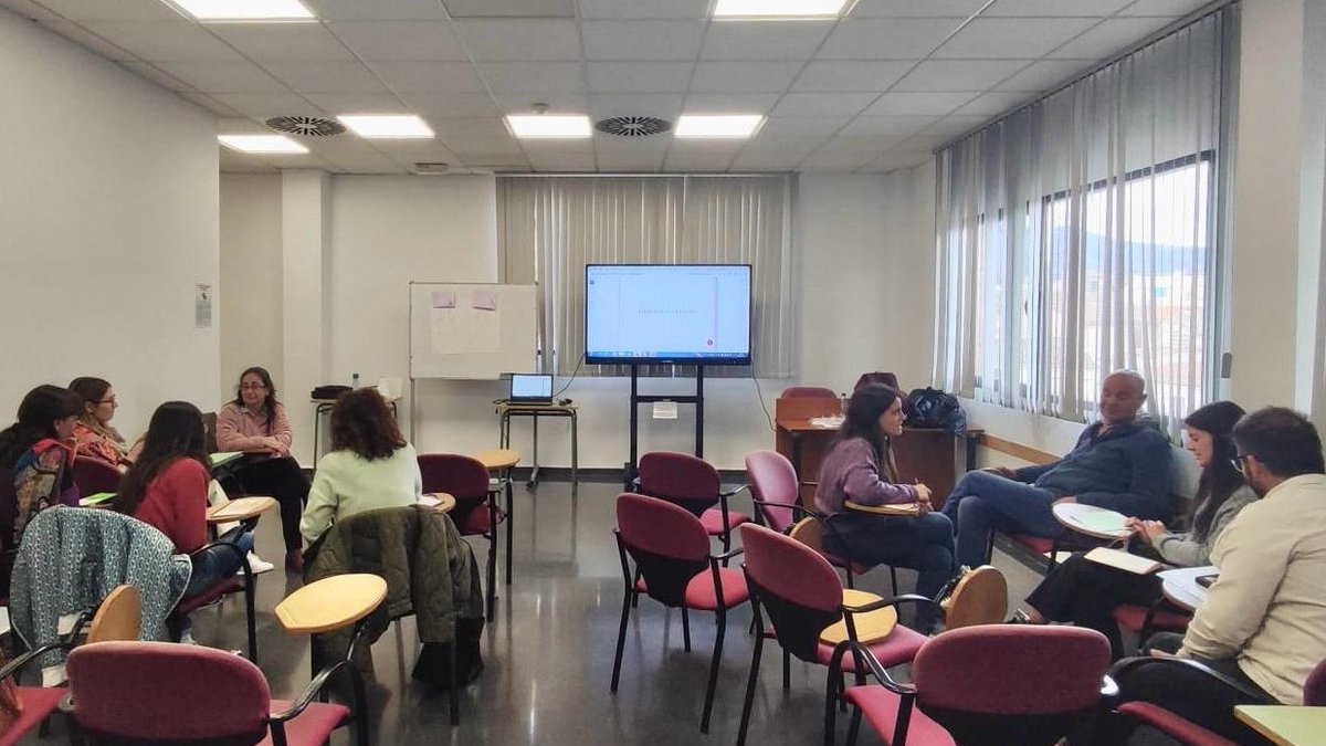 coeescv's tweet photo. 📢 Arranquem març amb nova formació a Cocentaina!
Curs "Intervenció en Serveis de Prevenció i Atenció a la Violència Sexual i de Gènere (SPVSS) amb perspectiva de gènere". Activitat finançada per #IVAFIQ
@GVAIgualtat @ACocentaina
💪 #COEESCV #ViolenciaSexual #ServiciosSociales https://t.co/3AoVx4rlIU
