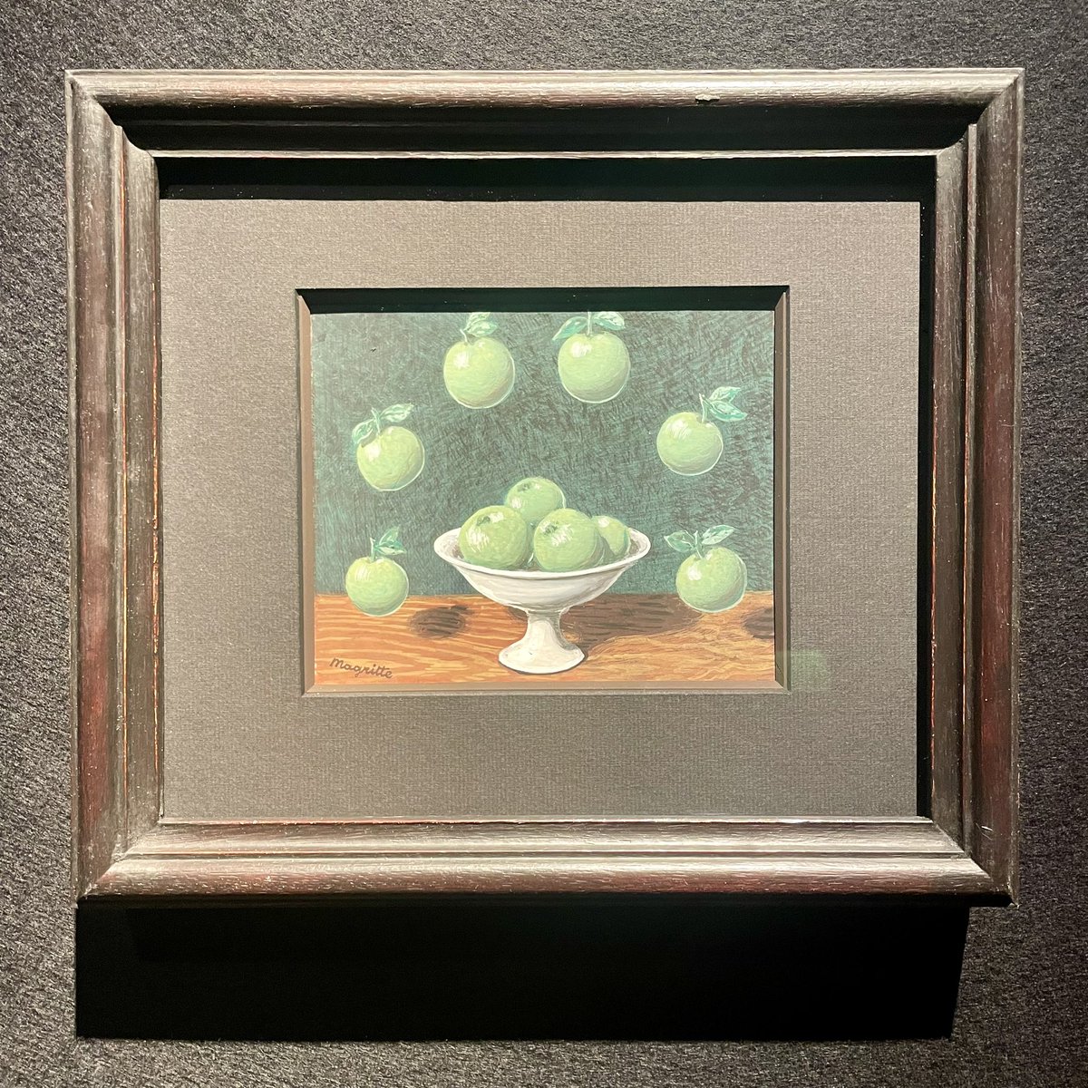 jonrosslehaye's tweet photo. Choosing a FAV Magritte is an impossible task… 🤔🖼️#lamiintime #levidenceeternellee #leprincipledarchimede #magritte #renemagritte @ChristiesInc https://t.co/a48S3p1hhQ