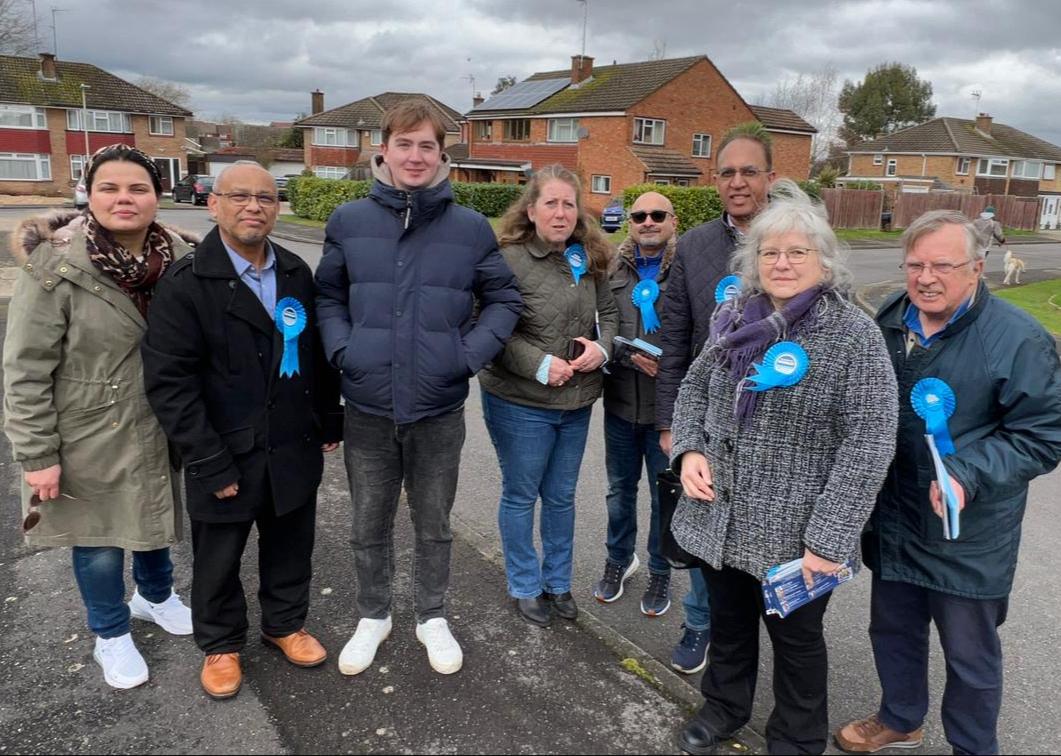 Out in South Lake ward, Residents angry at Lib Dems needlessly slashing council services & raising charges... Woodley Conservatives plan 🔵 - Reverse introduced parking charges 🚘🅿️✅ - Keep bin collections WEEKLY 🗑️✅ - Tackle antisocial behaviour at Woodley Precinct 🏪👮✅