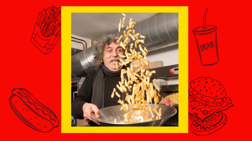 Hop, hop, geef de <a href="/voordekunst/">voordekunst</a> #crowdfund voor de documentaire over Abi Patat en familie vandaag het laatste zetje! voordekunst.nl/projecten/1658… #patat #friet #nieuwwest #slotervaart #tooropstraat