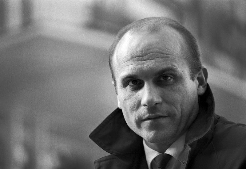 🗓️92 lata temu w Pińsku urodził się Ryszard Kapuściński - legenda polskiego i światowego reportażu. culture.pl/pl/tworca/rysz…