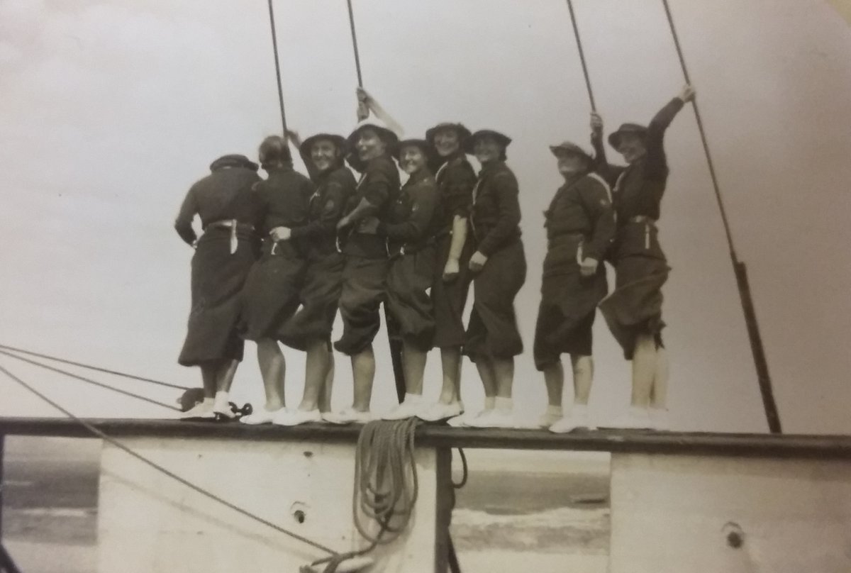 4 March - International Scrapbooking Day Renamed Foudroyant in 1897, HMS Trincomalee served as a training ship from the 1930s -1987 Trainees were encouraged to keep scrapbooks & several of these are at @HpoolQuay 📷 Page & photo from Sea Ranger Margaret Pearson’s journal, 1938