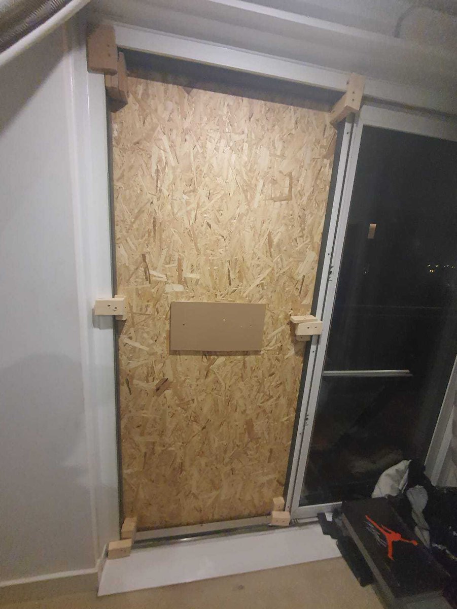 A late-night shatter. 

BML's team was on site in 25 minutes. They secured the breach, cleared the glass, and boarded the void.

We've got the measurements. Replacements on route.  

Call 02071014800
eu1.hubs.ly/H07RkLF0

#EmergencyResponse #GlassGone #BMLRapidRepair