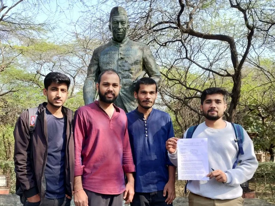 NSUI JNU took a vital step by urging the Vice Chancellor to address the non-functional lights at the Jawaharlal Nehru and Vivekananda statues. Beyond aesthetics, these lights symbolize the ideals of two influential figures, contributing to campus pride and respect. #jnucampus