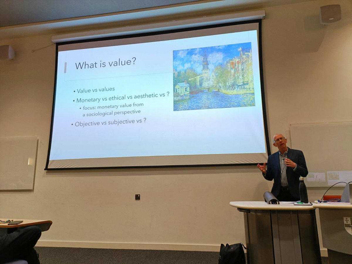 Great to see @ElderVass back on home turf delivering the Annual Sociology Lecture for @LboroCSSP ! Dave is talking to students and staff about his 2022 book 'Inventing Value'. cambridge.org/core/books/inv…