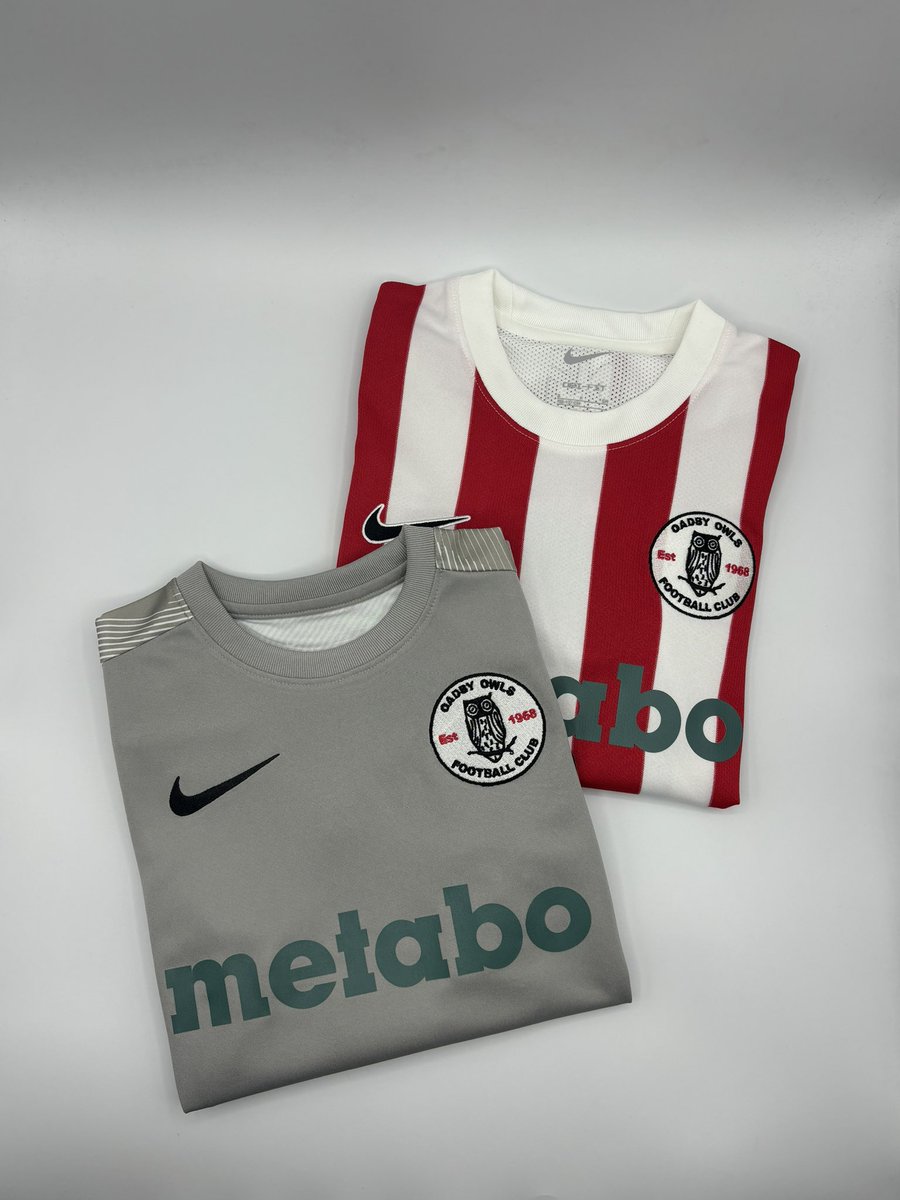 mdhteamwear's tweet photo. A new away Nike Striped Division IV Kit complete for Oadby Owls FC🔴⚪️ #MDH #nike #nikefootball #teamwear #freshkit https://t.co/5vDQl1R2bD