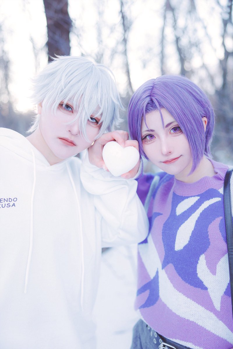 「コスプレ/cosplay冬のなぎれお凪→ 玲王→  」|あみの⚽️🖤💜のイラスト