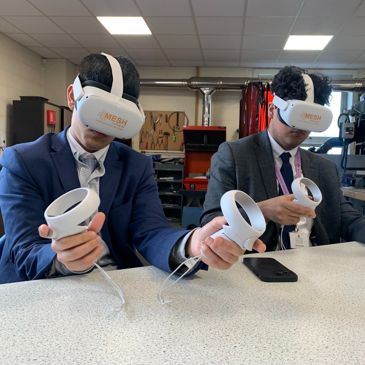 LGS_Senior's tweet photo. Thanks to @oldleicestrians' Priten Chauhan (OL19) &amp; Rob Evans from @NottmTrentUni's School of Architecture &amp; Built Environment (MESHtraining) for an inspiring session with our Y12 DT pupils! They mastered basic shapes &amp; crafted an elegant angle-poised lamp in Gravity Sketch VR! https://t.co/vrR61GdWT3