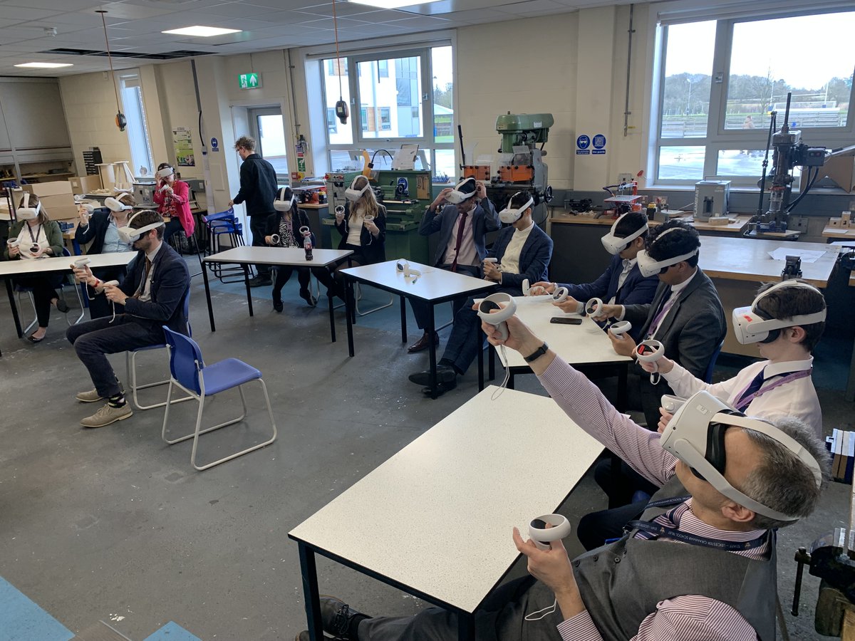 Thanks to <a href="/oldleicestrians/">Old Leicestrians</a>' Priten Chauhan (OL19) &amp; Rob Evans from <a href="/NottmTrentUni/">Nottingham Trent University</a>'s School of Architecture &amp; Built Environment (MESHtraining) for an inspiring session with our Y12 DT pupils! They mastered basic shapes &amp; crafted an elegant angle-poised lamp in Gravity Sketch VR!