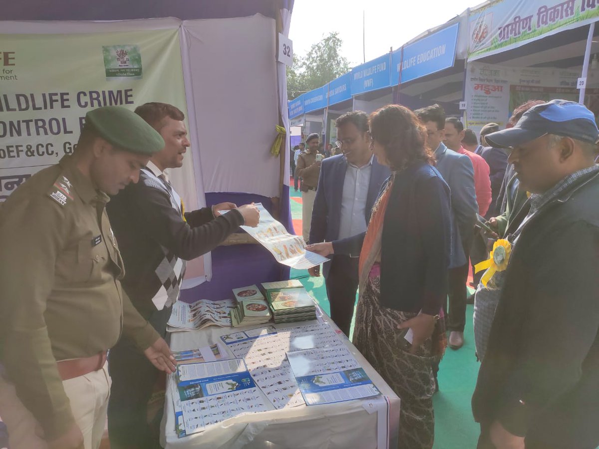 WCCB official conducted mass #awareness campaign in the #Nagi Bird Festival in #Jamui district of #Bihar held from 17-19 February, 2024. Forest #Secretary of Bihar along with senior #Forest Department Officers visited #WCCB stall.