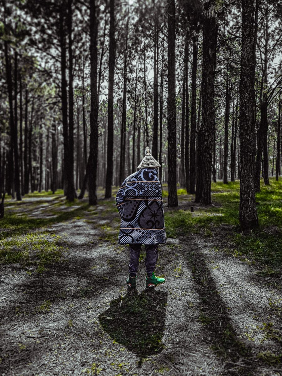 "You peddle garbage for that green, you're spun up like ♻️ wheel..." 🦍

<a href="/TheAssembly_ZA/">IG: theassemblyza</a> - Thanks I Get 🎥

📸 + 🎨 <a href="/MellyMelMusic/">🄼🄴🄻🄻🅈-🄼🄴🄻</a>

#BTS

youtu.be/NIbYkKHPsCs?si…