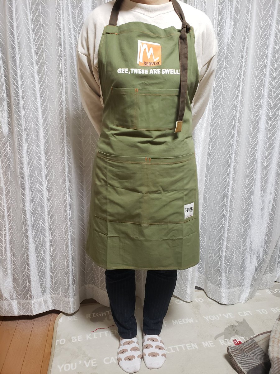 母がマナトのエプロン使うって😊 身長157cmです🙂 参考にどうぞ