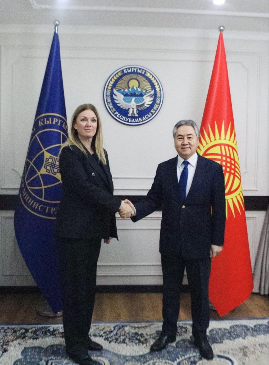 Pleased to meet with H.E. Zheenbek Kulubaev, Foreign Minister of the Kyrgyz Republic. Grateful for our enduring partnership and committed to continue @UNDP support on climate, biodiversity conservation, poverty reduction and socio-economic development. @MFA_Kyrgyzstan @undpkg