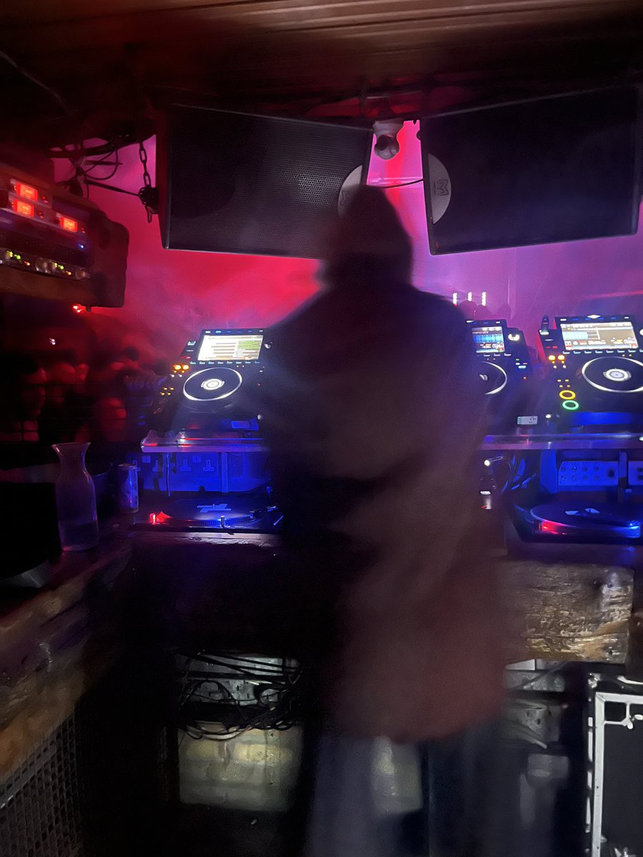 Had THEE best time at <a href="/fabriclondon/">fabric</a> on Saturday with @danielmarkavery and friends including <a href="/dj_nobu_ft/">DJ NOBU</a>, <a href="/ToshikiOhta/">Toshiki Ohta</a> B2B Manami and Vladimir and Lena B2B in Room 3: this week will mostly be powered by 105BPM 🫖