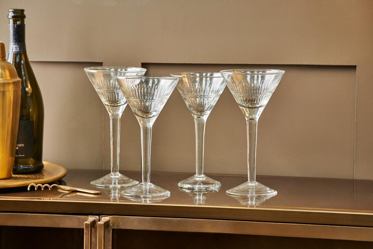 DecoratorsNotes's tweet image. Everything is reduced in our closing sale up to 50%, making it easy for you to give meaningful and special presents that make a difference. Be quick, items are selling fast!