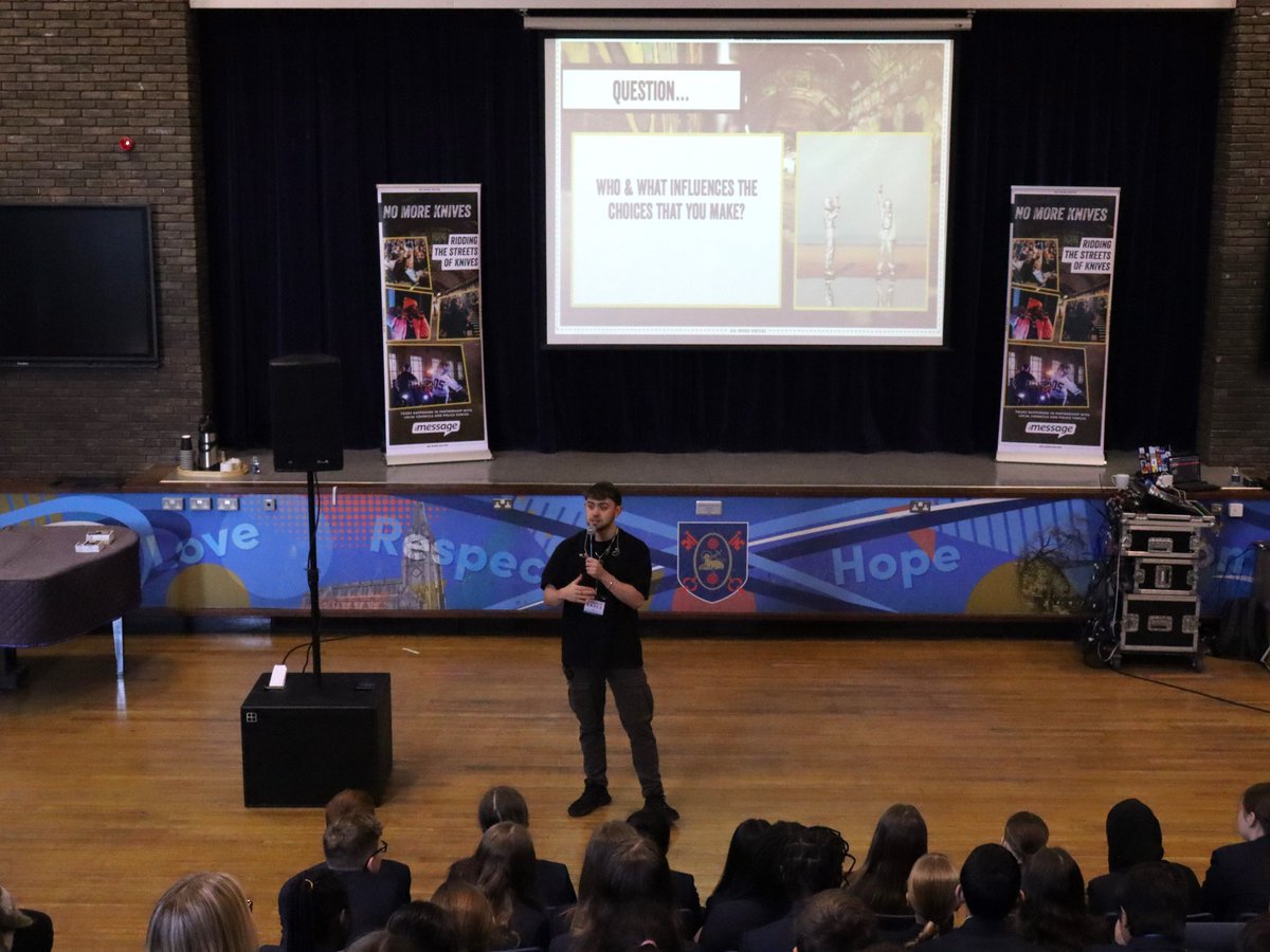 Today, we are delighted to welcome The Message Trust into school as part of the No More Knives Tour. The session is being delivered to all pupils throughout the day & combines music, with powerful true stories & the laws around carrying a knife. @LancsVRN archbishoptemple.com/news/2024-03-0…