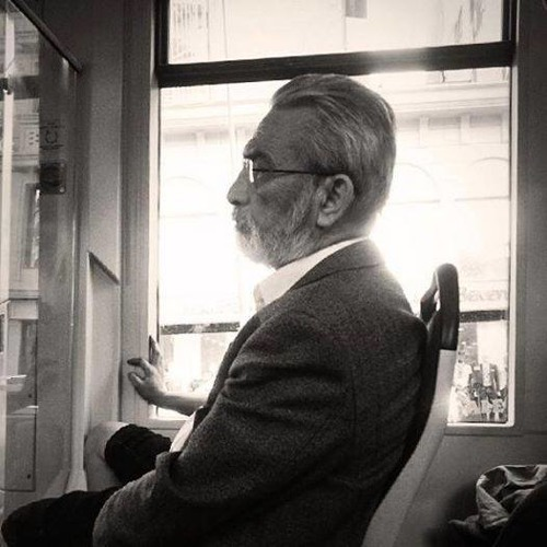 Ömrüm, bana Allah’tan başka dost olmadığını öğrenmeme yardımcı oldu.

| İsmet Özel