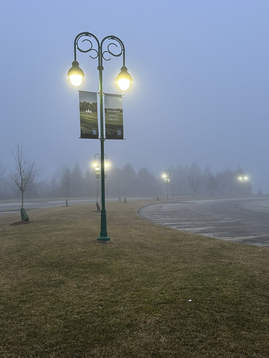 Good morning #HamOnt! It’s a foggy one this morning with some warm temps coming. Please give yourself some extra time, extra space & reduce speeds if you’re heading out. There is heavy fog across the mountain & into the lower city. Have a great day everyone! 🌡️ 🌞🕶️
