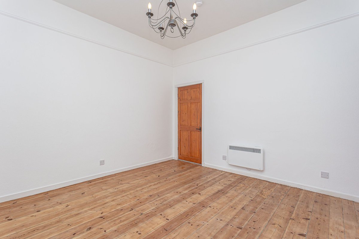 ForthResLetting's tweet photo. We've got some fantastic properties coming over the next month... First up this stunning unfurnished property at Castle Court.  A large 2 bedroom flat with additional home office space and stunning views over the Ochil Hills 🤩 https://t.co/N1eiSmkWiy