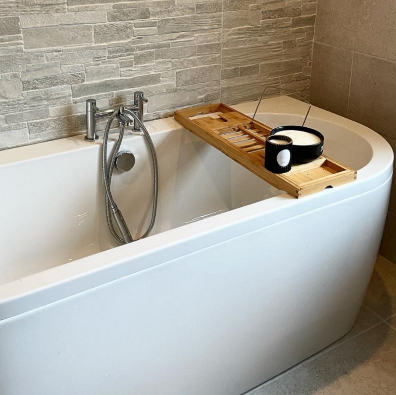 Newly renovated bathroom ✅⁣ Roomy tub ✅⁣ Relaxing scents ✅⁣ We can’t think of a better combo 😍⁣ 📸 @westfieldreno on Instagram