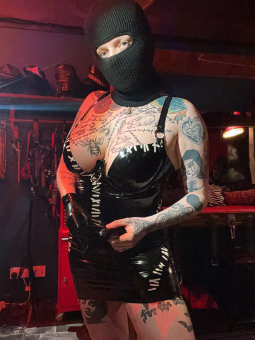 Plugging away for the I.R.A. https://t.co/pLIewJ6Eat<a href="/tag/edinburgh"class="tags"><span>#edinburgh</span></a>