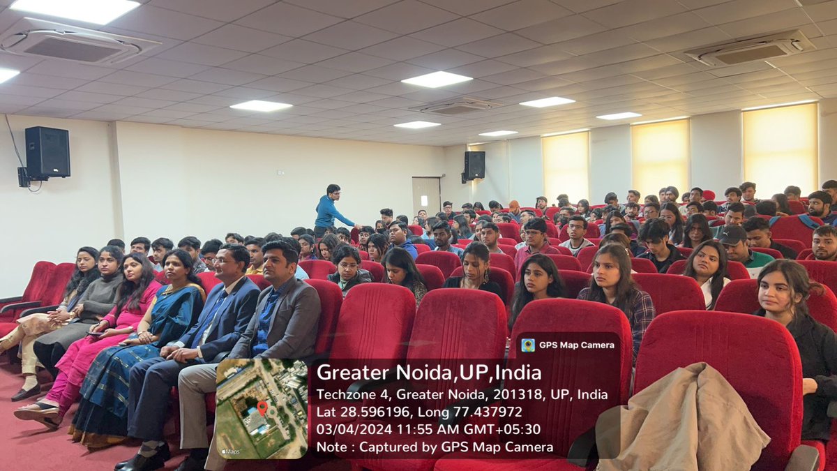 JimsNoida's tweet photo. Guest Lecture on "Brand Management" on 4th March, 2024

#guestlecture #bba #jimsnoida #dihe #indianoil #executivedirector #connectingwithstudents https://t.co/FRFAfVS46K