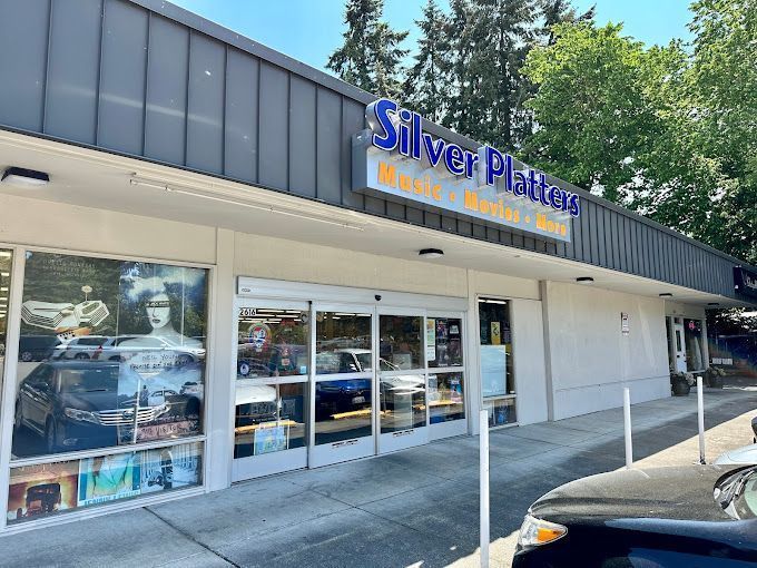 GoodtimeHustle's tweet photo. Silver Platters Bellevue (2616 Bellevue Way NE, Bellevue) has Goodtime Hustle's "Big In Bangladesh", in stock in CD format!
#GoodtimeHustle #BigInBangladesh #LocalMusic #SilverPlatters #seattlemusic #bellevuemusicians #localmusic #redmondmusicians #redmond #recordstore #newmusic https://t.co/oRmFfCJo14