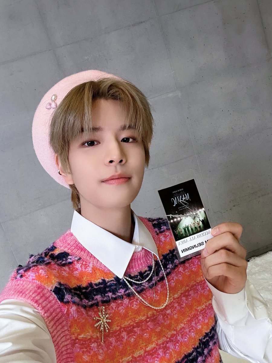 Stray_Kids_JP tweet picture