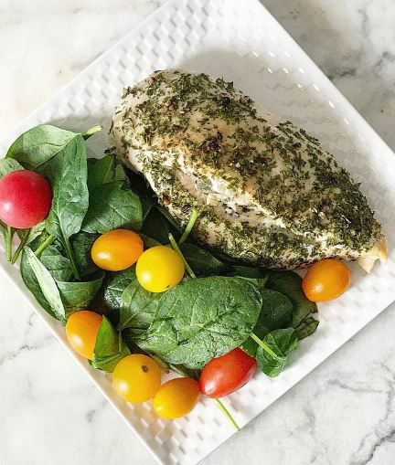Chicken always tastes better with cheese 🧀Unless you're lactose intolerant that is! For our cheese-loving friends, tap the link below for delicious Goat Cheese Stuffed Chicken Breasts that make a perfect weekday dinner!

ed.gr/dojlj