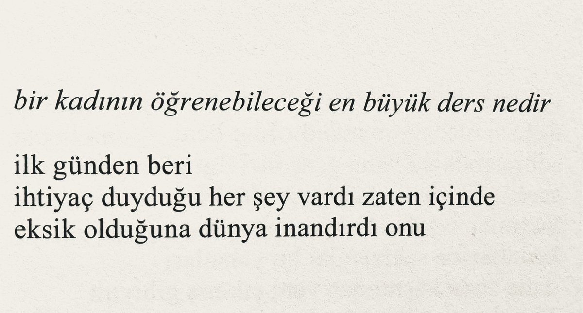 TurkanTosunn's tweet photo. Güneş ve Onun Çiçekleri
Rupi Kaur, Pegasus Yayınları, 233 https://t.co/oLbGqWWd2m