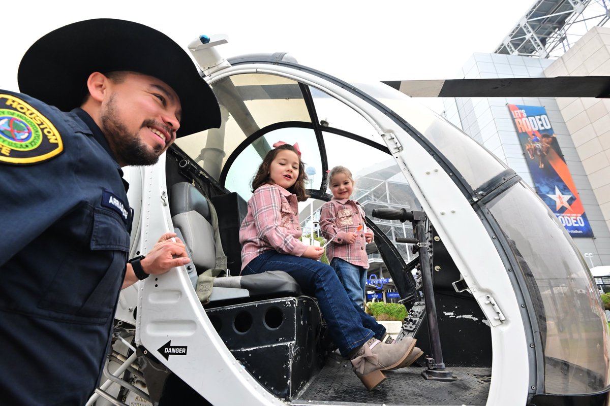 RODEOHOUSTON tweet media