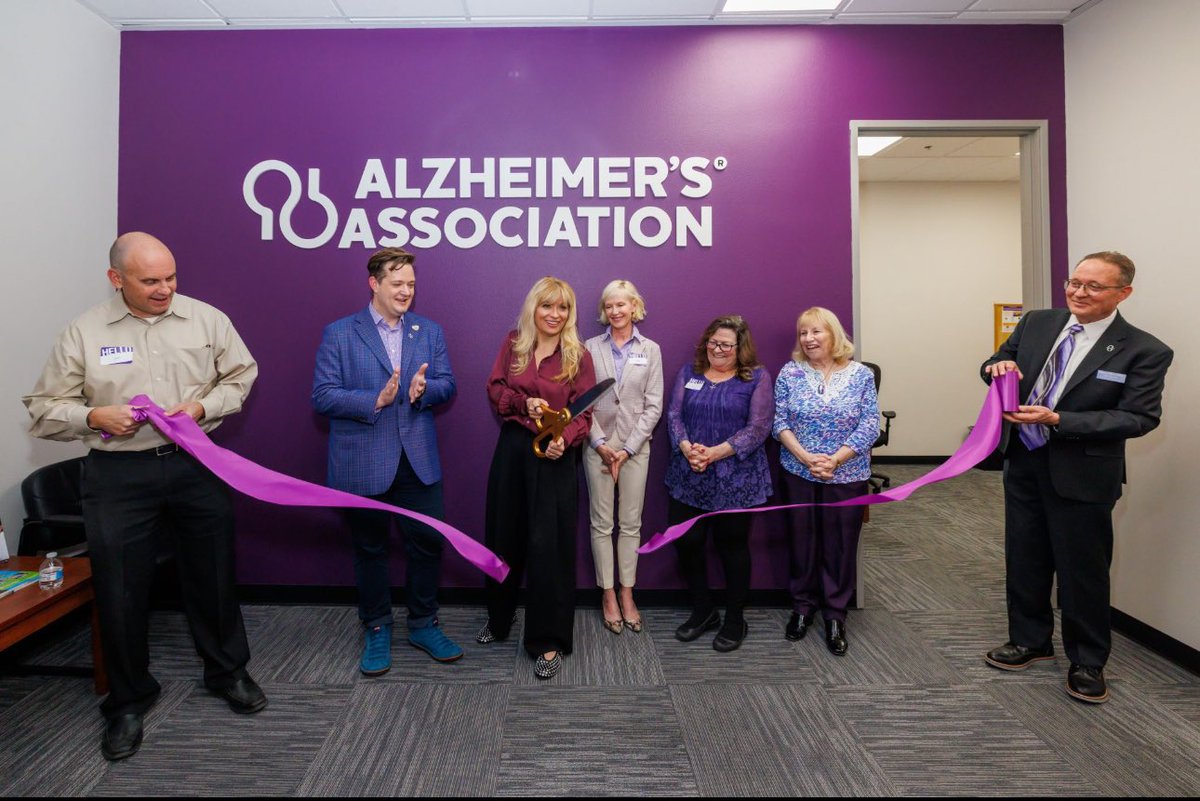 Honored to celebrate the opening of our new Southern Nevada office @alzdsw @alzassociation