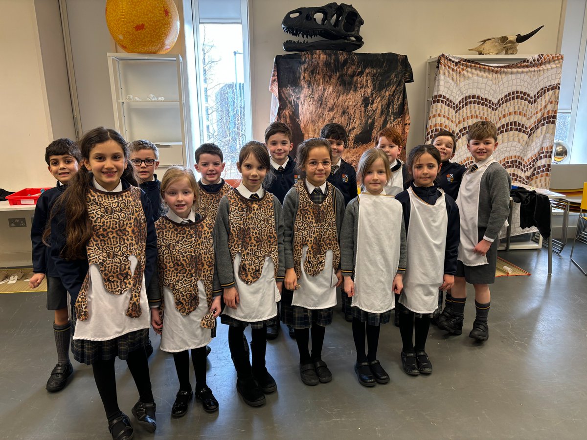 Our L3 pupils visited the National Museum of Scotland last week, where they got the chance to take part in an Egyptian workshop! They looked at artefacts and foodstuffs from ancient Egypt, dressed up and participated in drama activities to mark the coronation of a new Pharaoh!