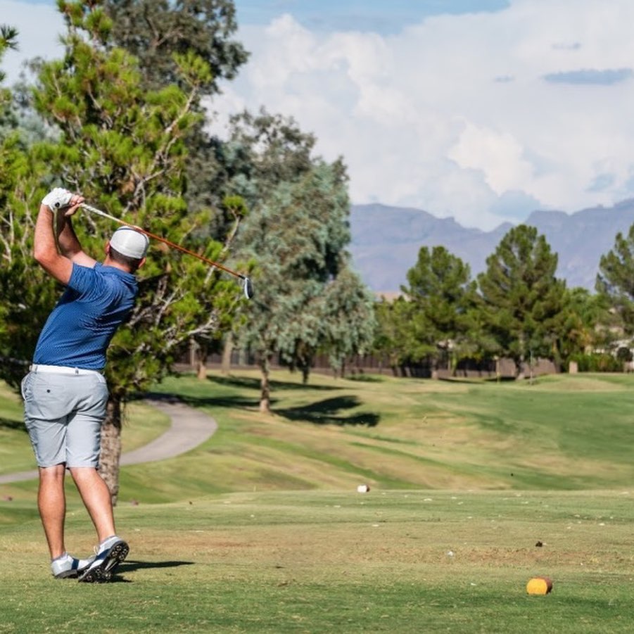 Ditch the nine-to-five, grab your five-iron! ⛳️This is peak golfing weather at Augusta Ranch Golf Club ☀️ Their 18-hole, par 61 layout lets you experience all the challenge and fun in half the time. Plus, their 'Best Short Course' title speaks for itself!