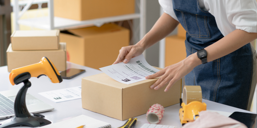 pierrebods's tweet photo. Nouvelle obligation en e-commerce: au moins deux options de livraison en Belgique https://t.co/Tui6yCwT5v https://t.co/lOUKwxQU90