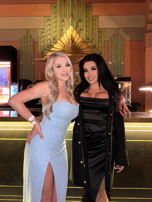 Blonde or brunette or both? 🥺 https://t.co/6mI4CjOzxX<a href="/tag/superbowl2024"class="tags"><span>#superbowl2024</span></a>