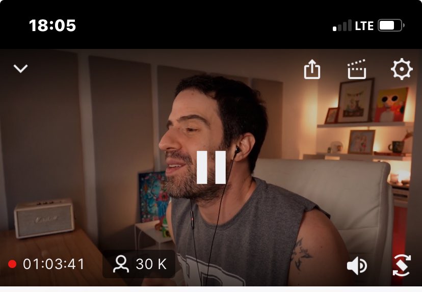 calavera_mkt's tweet photo. Martin Cirio #martinCirio 30K en Twitch a las 6:00 pm hora España.🇪🇸
Feliz por ti Martin #Farafan https://t.co/6Jqg1whYA5