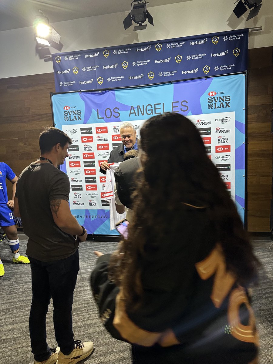 Photos for World Rugby at USA Sevens in Los Angeles ⁦@CoachCharities⁩ ⁦@BrandonHuffman⁩ ⁦@polynesiabowl⁩ ⁦@PolynesianFBHOF⁩