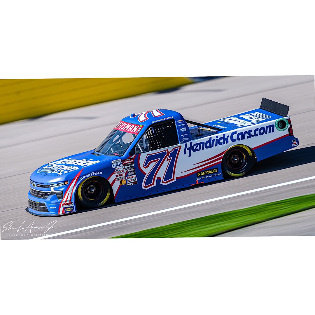 ejvisions67's tweet photo. This past weekend history was made as @rajahcaruth_ won his first @nascar national series race @lvmotorspeedway  @ejvisions67 #hendrickmotorsports #Chevrolet #chevysilverado #nascartruckseries #craftsmantruckseries #chevy @40sportsmedia was in the building with the coverage https://t.co/hRnKDUnp36