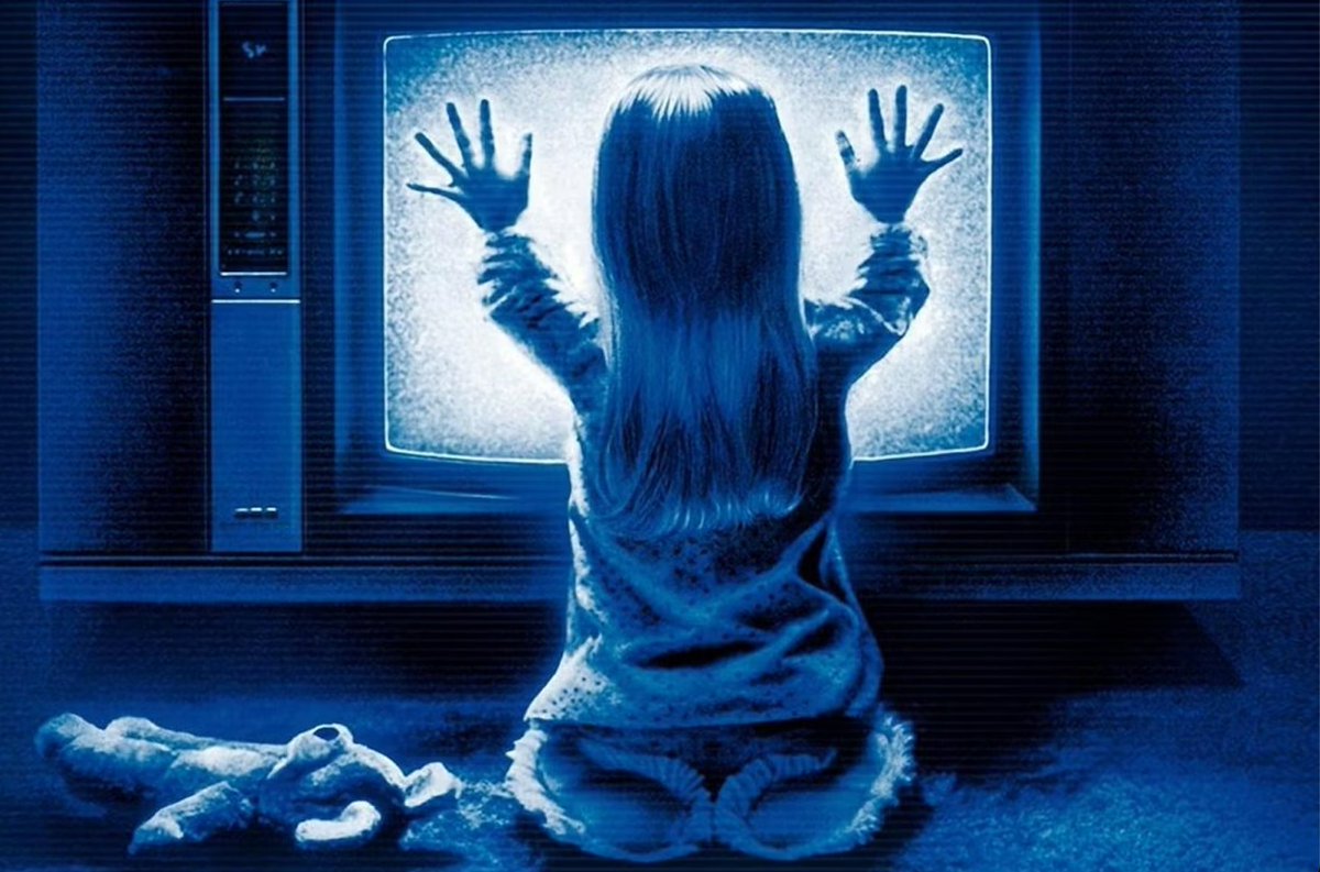 Do you recall the scariest part of the film Poltergeist? New post up, 'Embracing Insomnia,' only at my SubStack... chuckpalahniuk.substack.com/p/embracing-in…