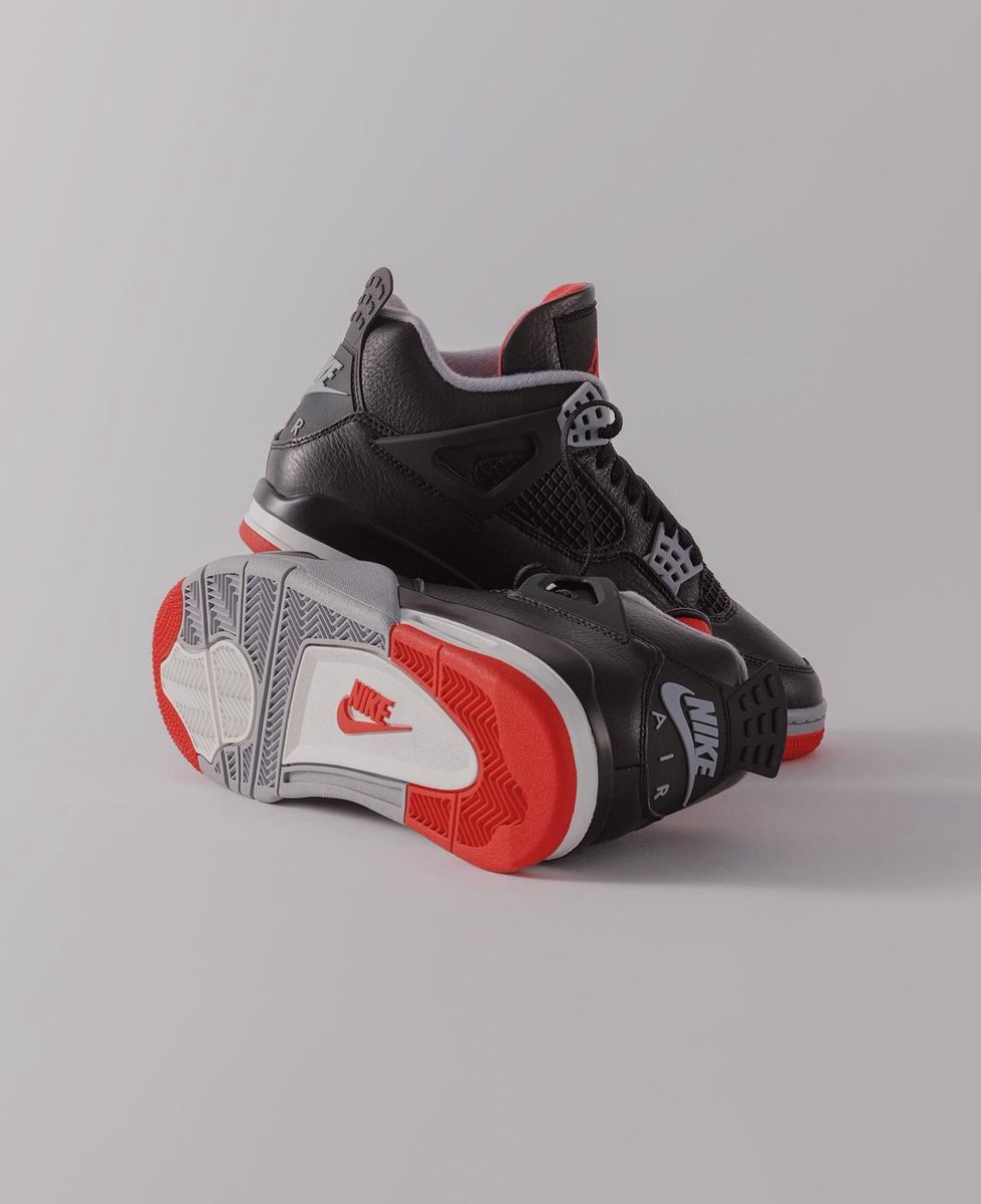 SNKR_TWITR tweet media