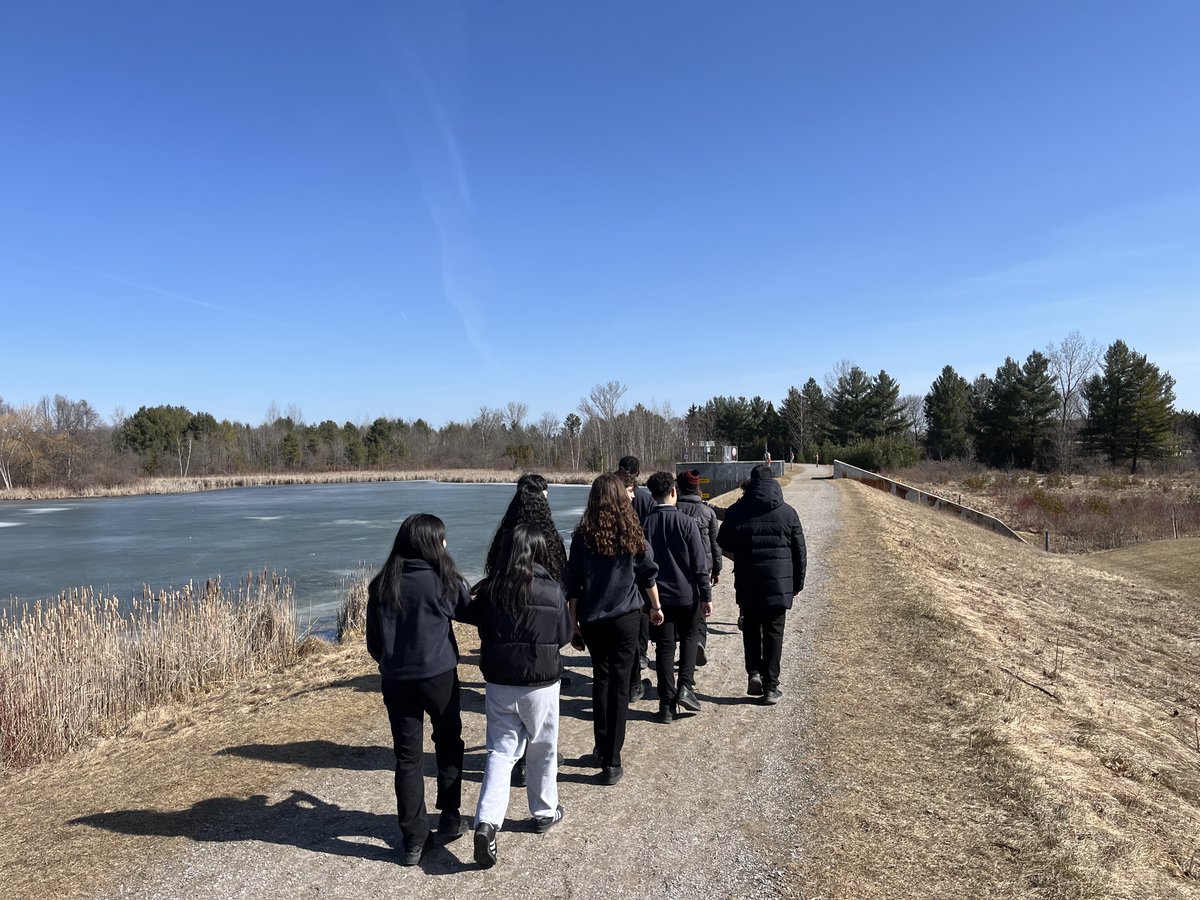 Students in CGC1D1 explored the Stouffville Reservoir Park today - again over serving the importance of green and blue spaces - damming waterways and offering wildlife conservation. @SKDCHS stouffville.com/listing/stouff…